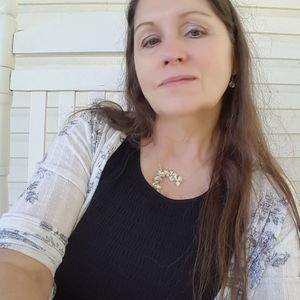 Meet your Posher, Pam